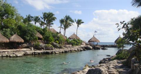 Mexico and Me: A Day at XCARET: Aquatic Recreational and Ecological park