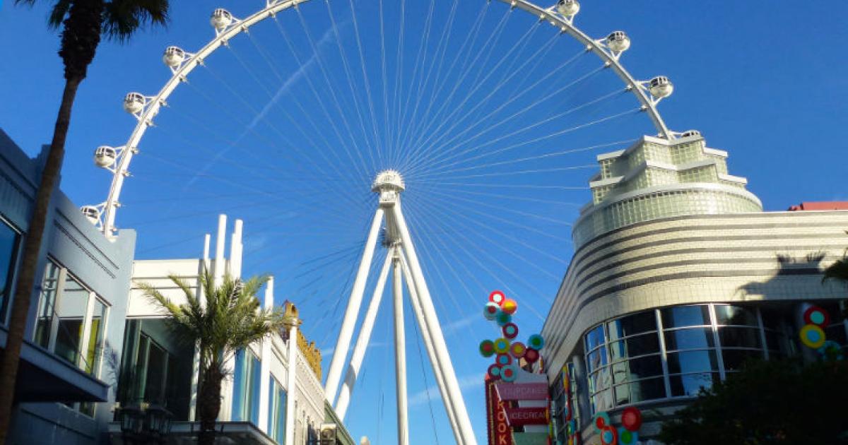 Riding the Las Vegas HighRoller Riding the Las Vegas HighRoller