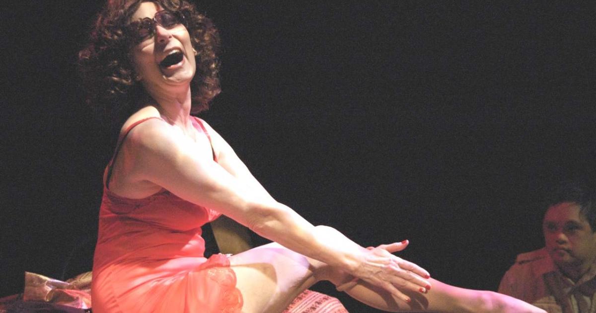 Review From The House: The Glass Box Review From The House: The Glass Box